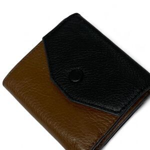 Fossil Leather Minimalist TriFold Brown and Black Chic Modern Luxury Wallet